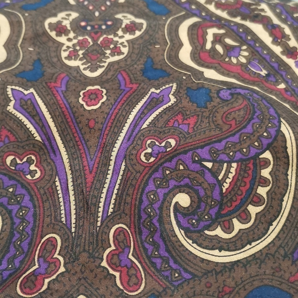 ADRIENNE VITADINI SILK SCARF. - Picture 6 of 6